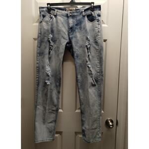 Elite Women's Size 16W Distressed Ripped Acid Wash Studded Embellished Jeans